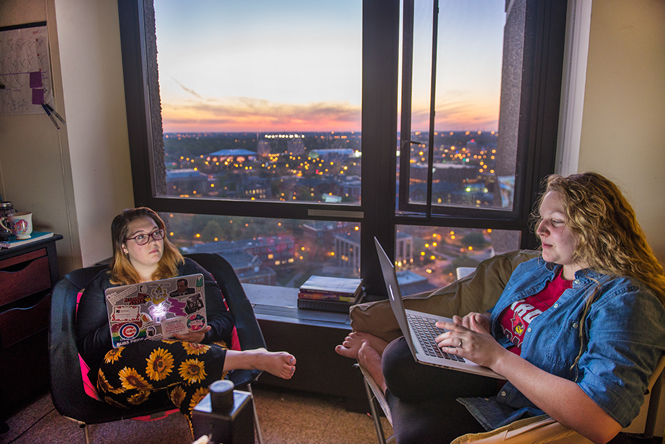 Double room in Watterson overlooking the Quad (north-west).